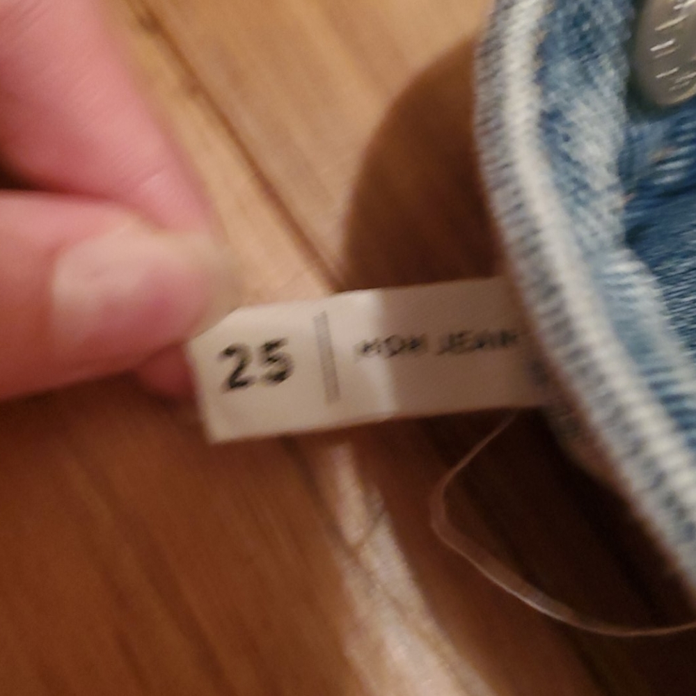 Jeans - Picture 3 of 4